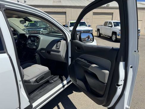 Used 2018 GMC Canyon W/T w/ Convenience Package RWD image 15