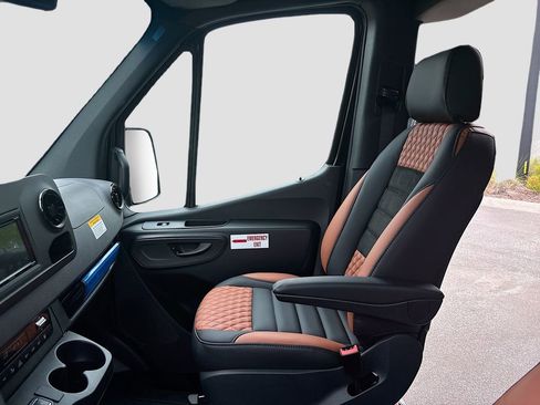 New 2025 Mercedes-Benz Sprinter 3500 image 47