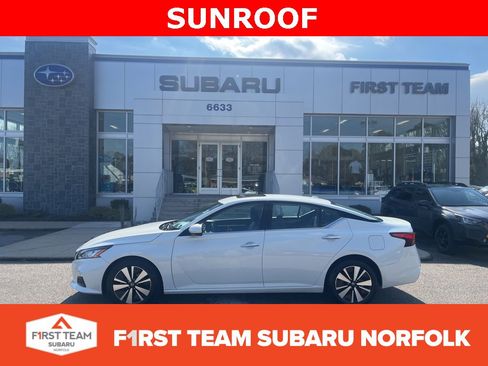 Used 2022 Nissan Altima 2.5 SL image 1