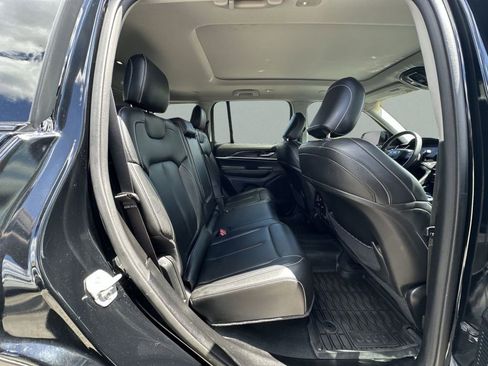 Certified 2023 Jeep Grand Cherokee Limited AWD/4WD image 18