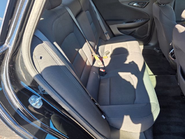 Used 2025 Chevrolet Malibu LT FWD image 12