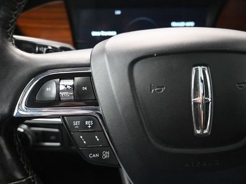 Used 2018 Lincoln Navigator Reserve w/ Technology Package AWD/4WD image 29