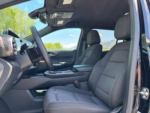 Used 2025 Chevrolet Equinox LT AWD/4WD image 27