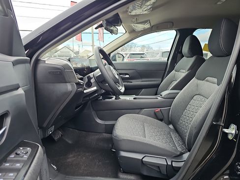 New 2026 Nissan Kicks SV w/ Cold Weather Package AWD/4WD image 10