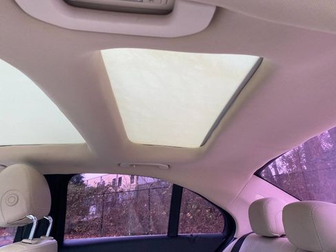 Used 2017 Mercedes-Benz C 300 4MATIC Sedan image 32