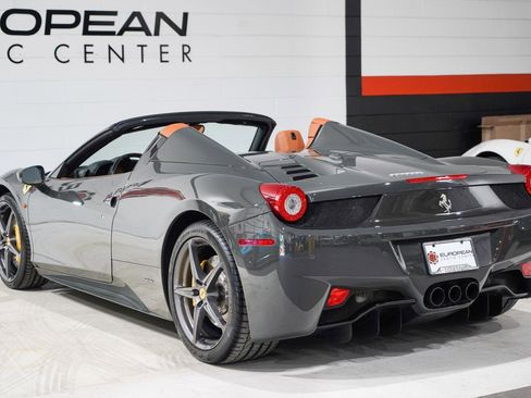 Used 2014 Ferrari 458 Spider image 36