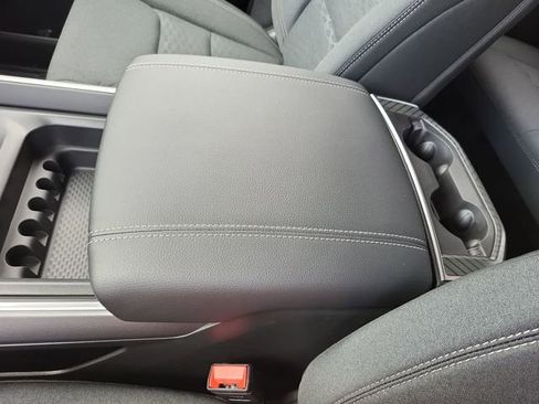 New 2026 RAM 1500 4x4 Crew Cab image 22
