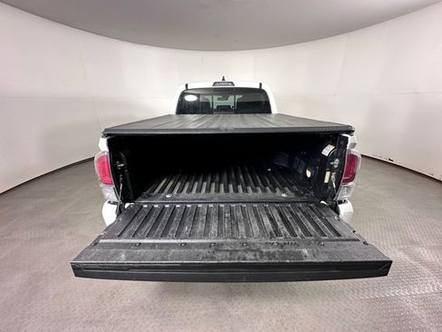 Used 2020 Toyota Tacoma TRD Sport image 13