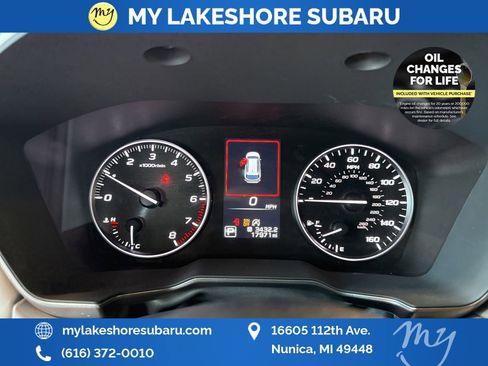 Certified 2025 Subaru Outback Onyx Edition AWD/4WD image 18