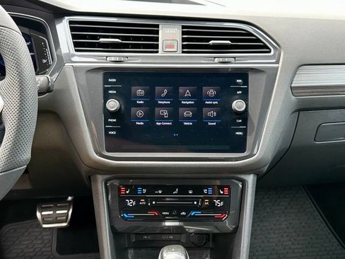Certified 2024 Volkswagen Tiguan SEL R-Line AWD/4WD image 26