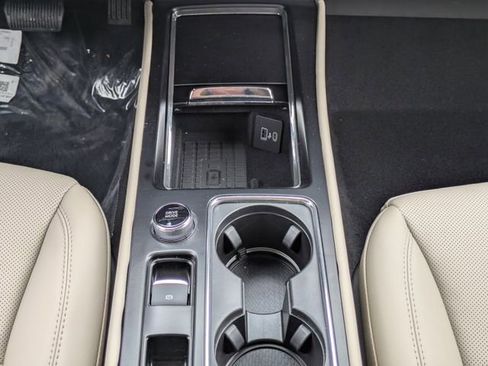 New 2026 Lincoln Corsair Premiere image 17