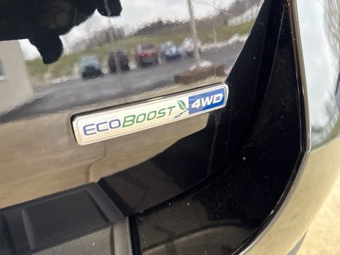 Used 2020 Ford Explorer XLT image 32