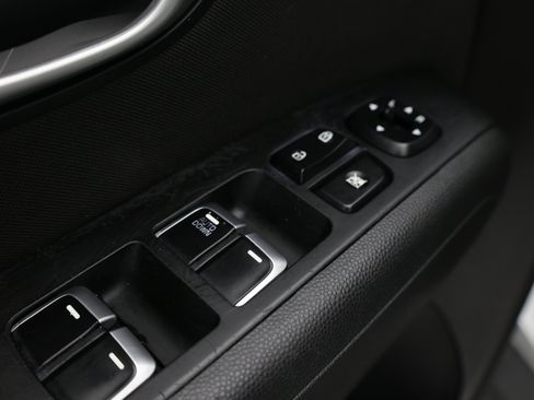 Used 2019 Kia Soul FWD image 15