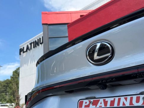 Used 2022 Lexus IS 350 F Sport w/ Accessory Package RWD image 10