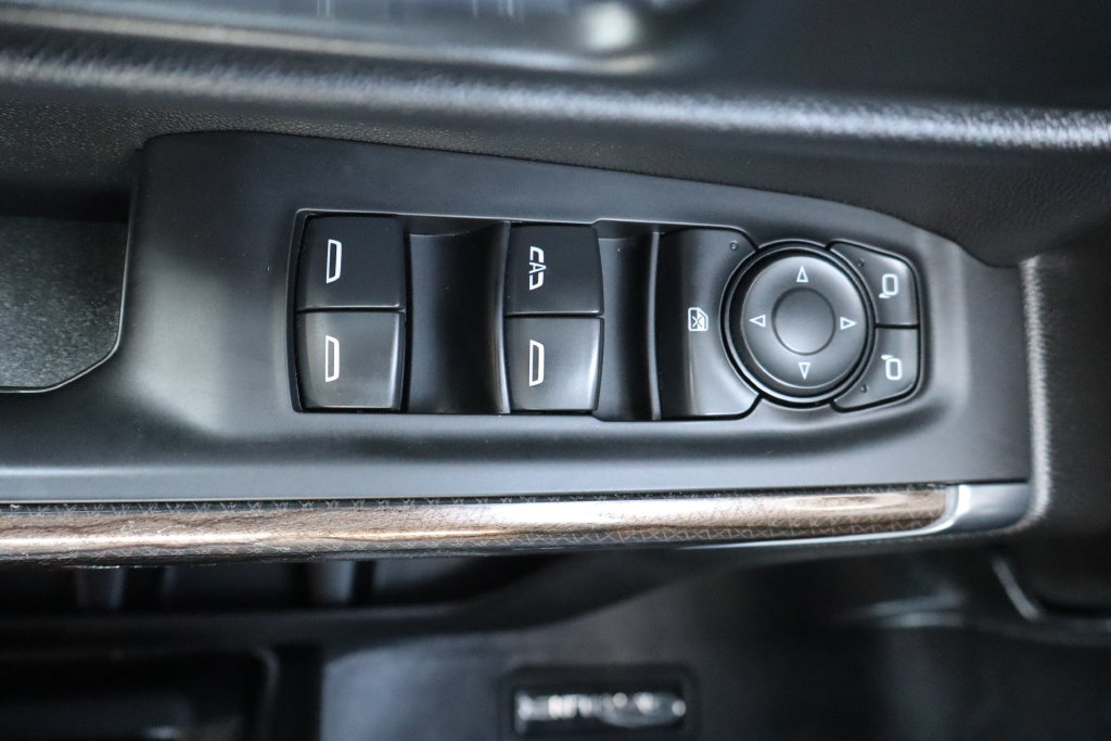 Used 2020 Chevrolet Silverado 1500 RST w/ All-Star Edition AWD/4WD image 21