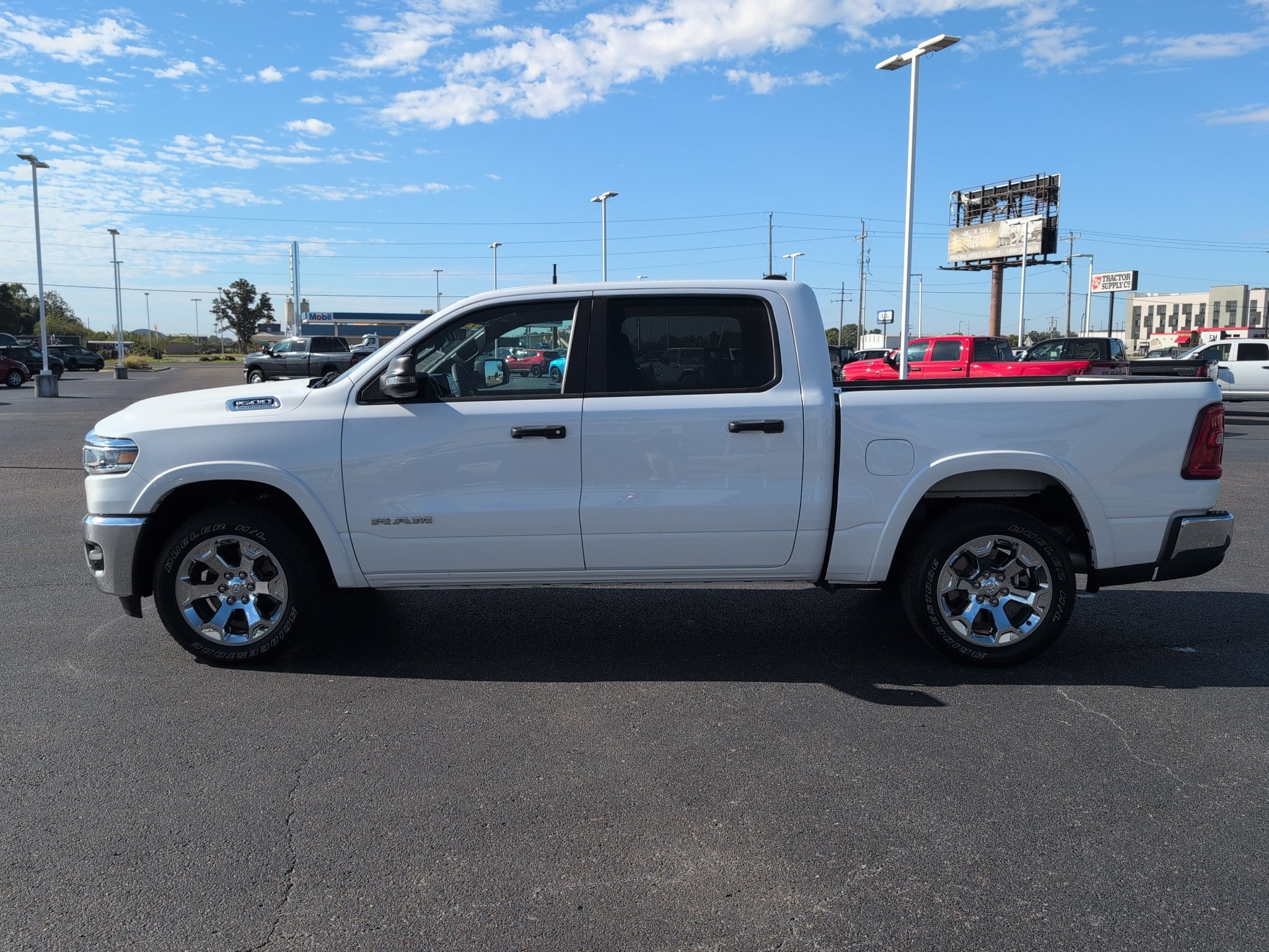 Used 2026 RAM 1500 Big Horn AWD/4WD image 4