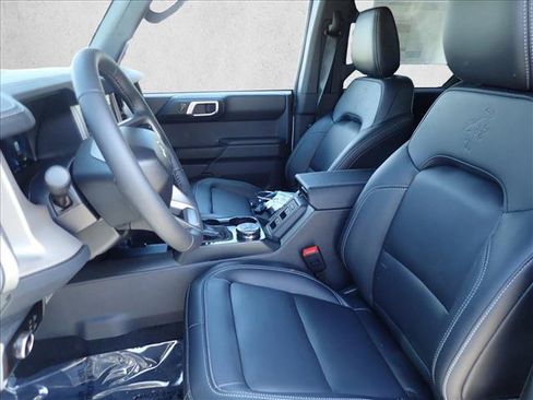 New 2026 Ford Bronco Outer Banks AWD/4WD image 11