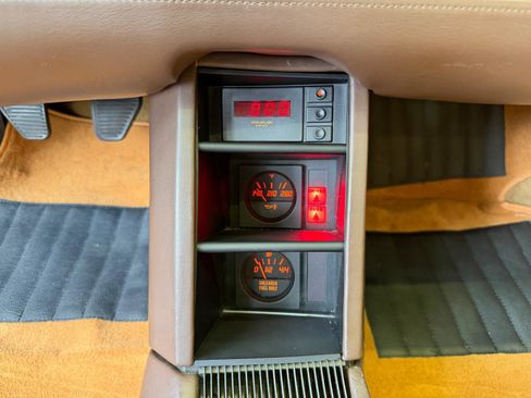 Used 1990 Ferrari Testarossa RWD image 82