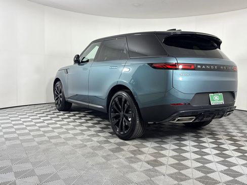 New 2026 Land Rover Range Rover Sport SE image 3