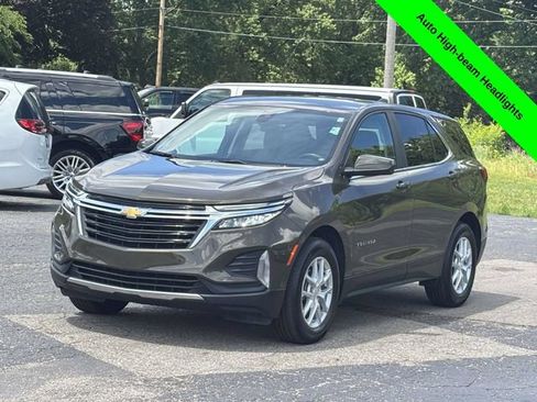 Used 2024 Chevrolet Equinox LT w/ LPO, Floor Liner Package FWD image 31