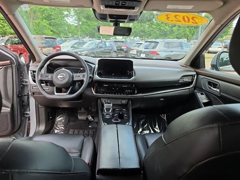 Used 2023 Nissan Rogue SL w/ SL Premium Package AWD/4WD image 12