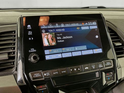 Used 2018 Honda Odyssey Touring image 21