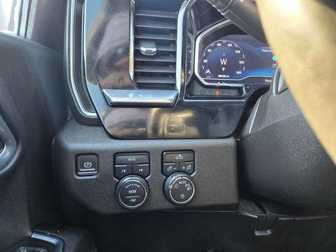 Used 2023 Chevrolet Silverado 1500 LT image 20