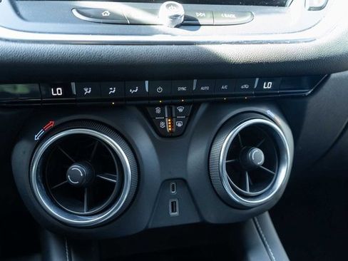 Used 2023 Chevrolet Blazer LT w/ Driver Confidence Package image 18