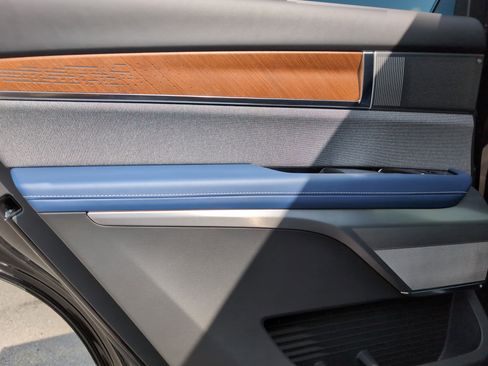 New 2026 Cadillac Vistiq Premium Luxury image 30