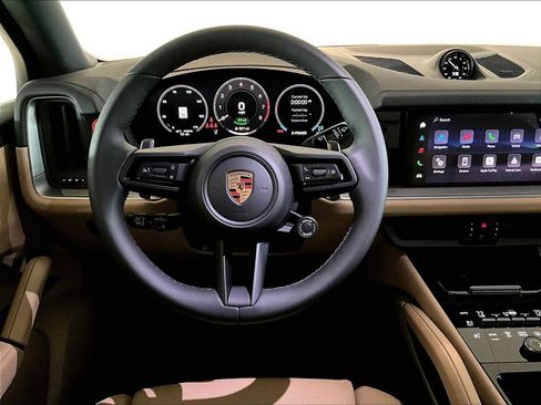 New 2026 Porsche Cayenne E-Hybrid AWD/4WD image 13