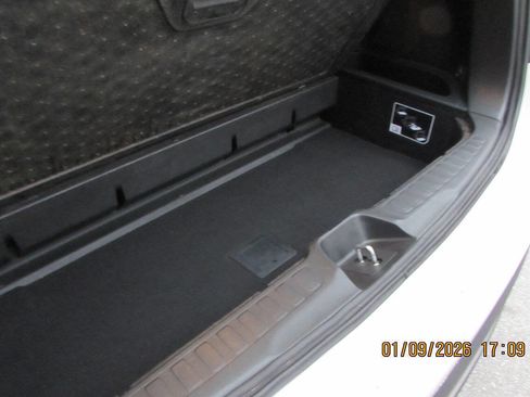 Used 2017 Honda Pilot Elite image 38