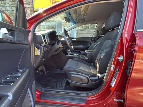 Used 2017 Kia Sportage LX AWD/4WD image 18