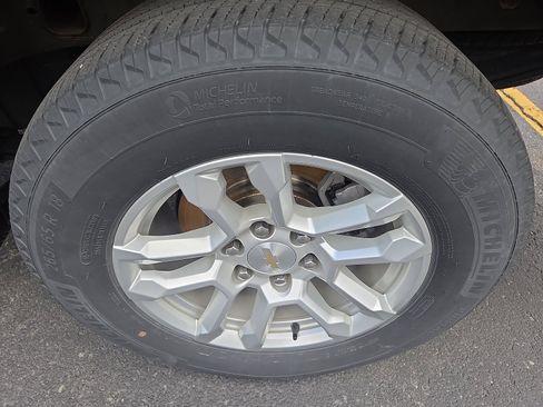 Certified 2023 Chevrolet Silverado 1500 LT image 11