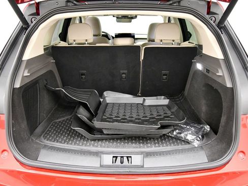 Used 2023 Lincoln Corsair AWD w/ Equipment Group 101A image 7