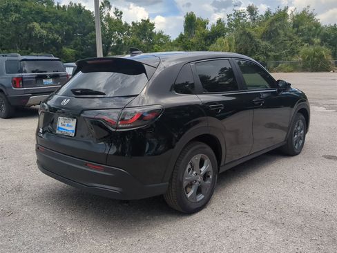 New 2026 Honda HR-V LX image 6