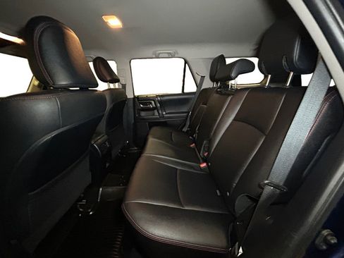 Certified 2020 Toyota 4Runner Venture AWD/4WD image 13