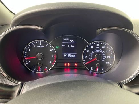 Used 2016 Kia Forte LX w/ LX Popular Plus Package FWD image 5