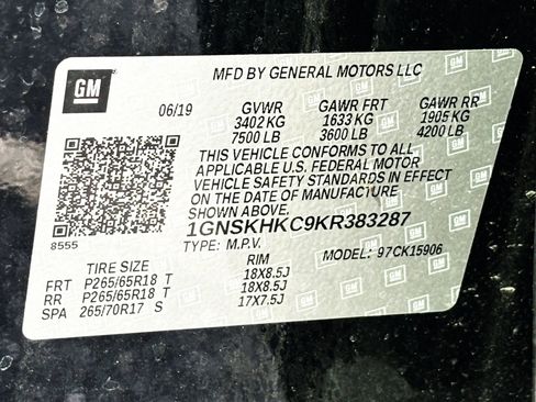 Used 2019 Chevrolet Suburban LT image 14