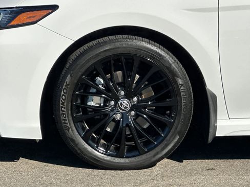 Used 2022 Toyota Camry SE image 29