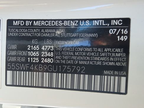 Used 2016 Mercedes-Benz C 300 4MATIC Sedan image 34
