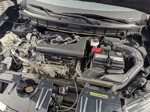 Used 2020 Nissan Rogue S image 32