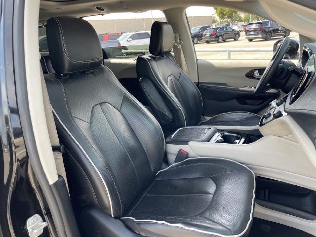 Used 2022 Chrysler Pacifica Limited FWD image 27