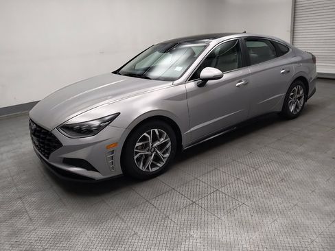 Used 2023 Hyundai Sonata SEL w/ Convenience Package FWD image 2