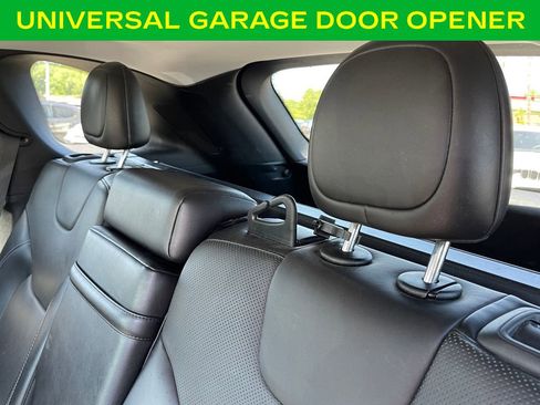 Used 2019 Jeep Cherokee Limited w/ Technology Group AWD/4WD image 13