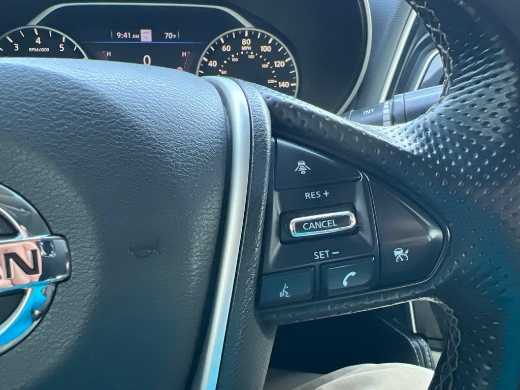 Used 2020 Nissan Maxima 3.5 SV w/ Floor Mat Group FWD image 11