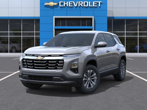 New 2026 Chevrolet Equinox LT w/ Safety and Technology Package FWD image 6