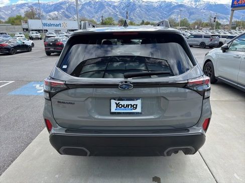 Used 2025 Subaru Forester Limited w/ Popular Package #1 AWD/4WD image 5