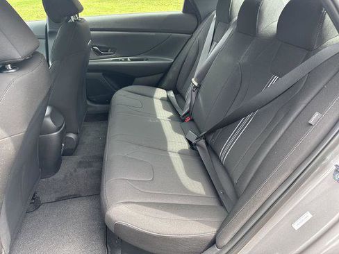 New 2025 Hyundai Elantra SEL image 20