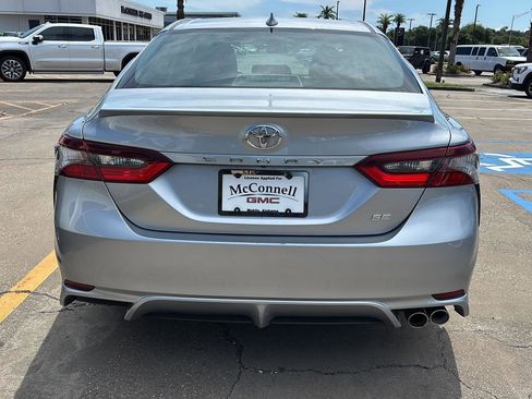 Used 2023 Toyota Camry SE image 6