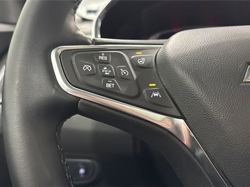 Used 2024 Chevrolet Equinox Premier image 12